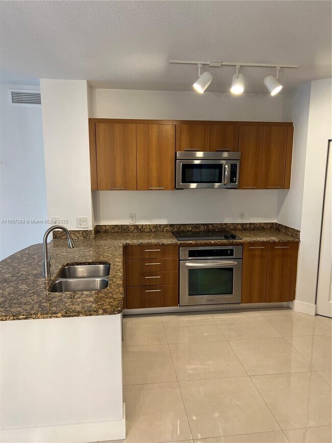 Foto del edificio - 510 NW 84th Ave