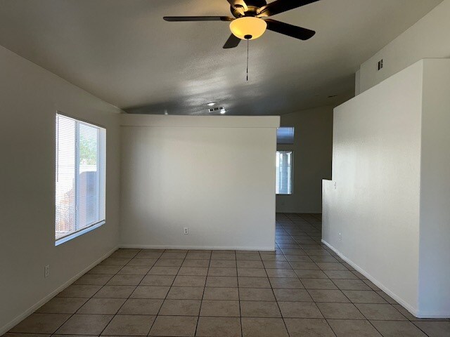 Building Photo - 1236 Silver Prospect Dr