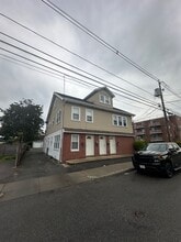 Building Photo - 92-94 Waltham St