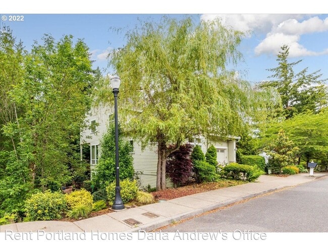 Building Photo - 4 br, 3.5 bath House - 1427 NW Mayfield Road