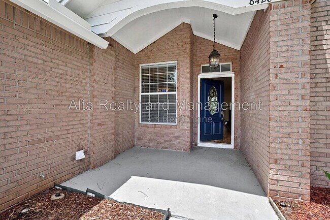 Foto del edificio - 8426 Country Bend Cir W