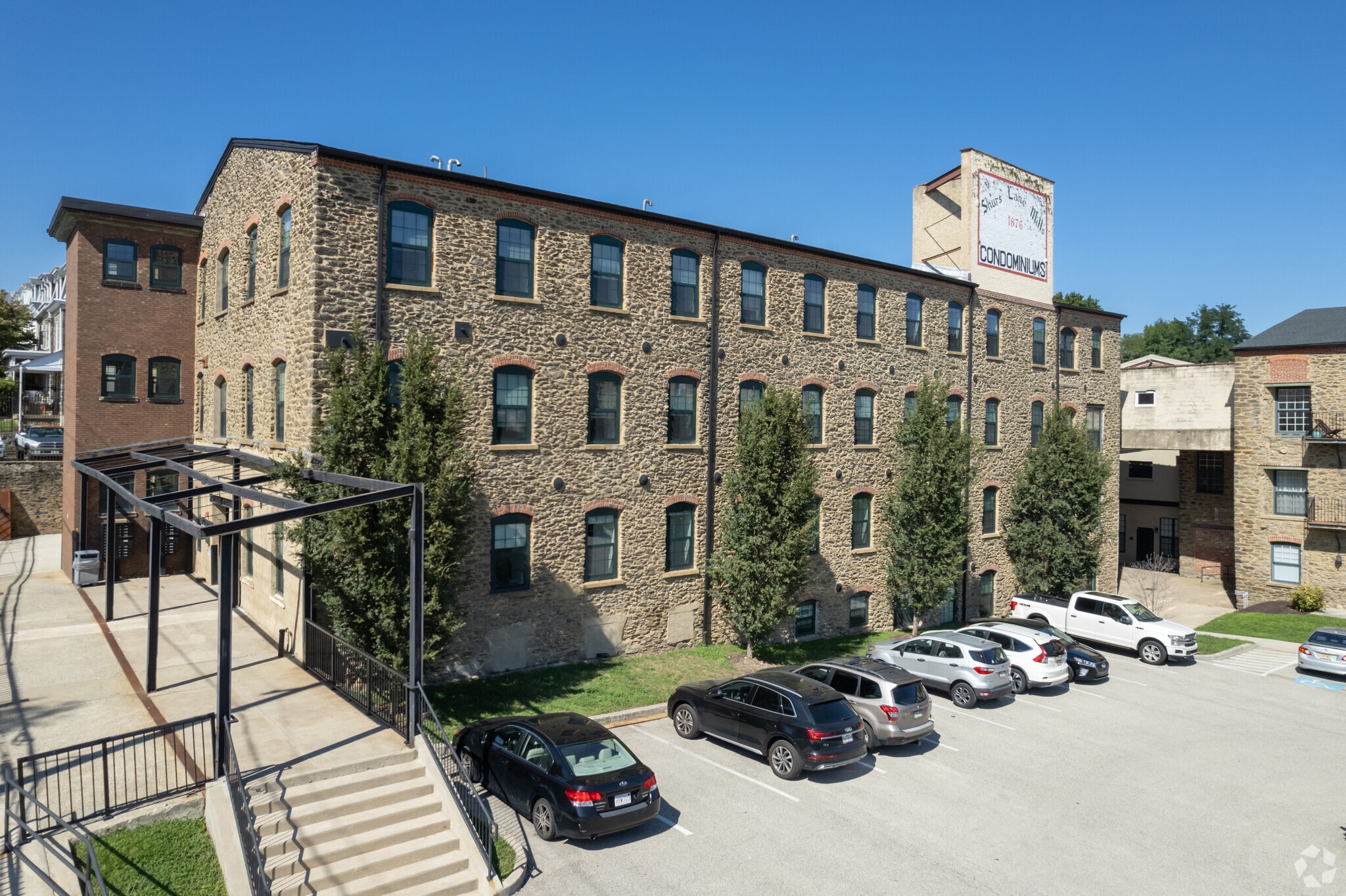 Shur Lane Condominiums