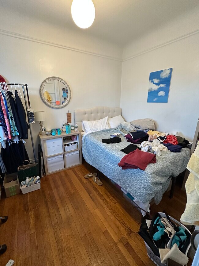 Foto del edificio - 54 Babcock St