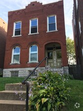Building Photo - 3884 Juniata St