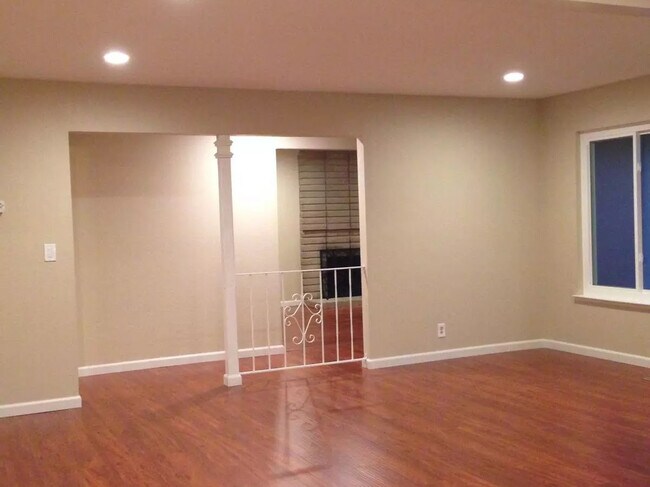 Building Photo - 440 Palmetto Drive