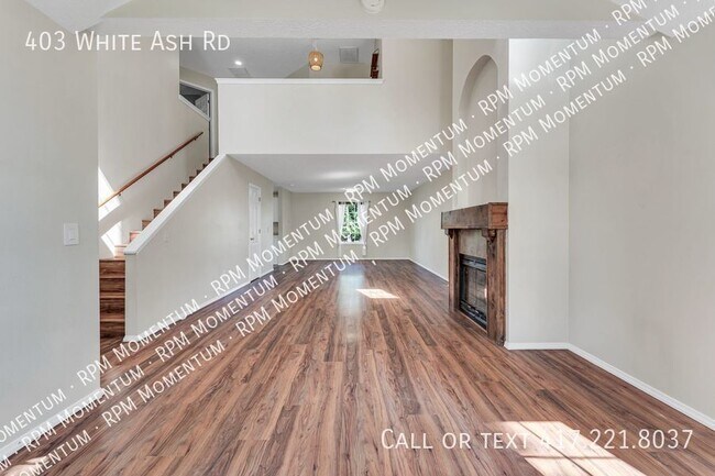 Building Photo - 3 Bedroom, 2.5 Bath, 2 Story Home in Nixa MO!