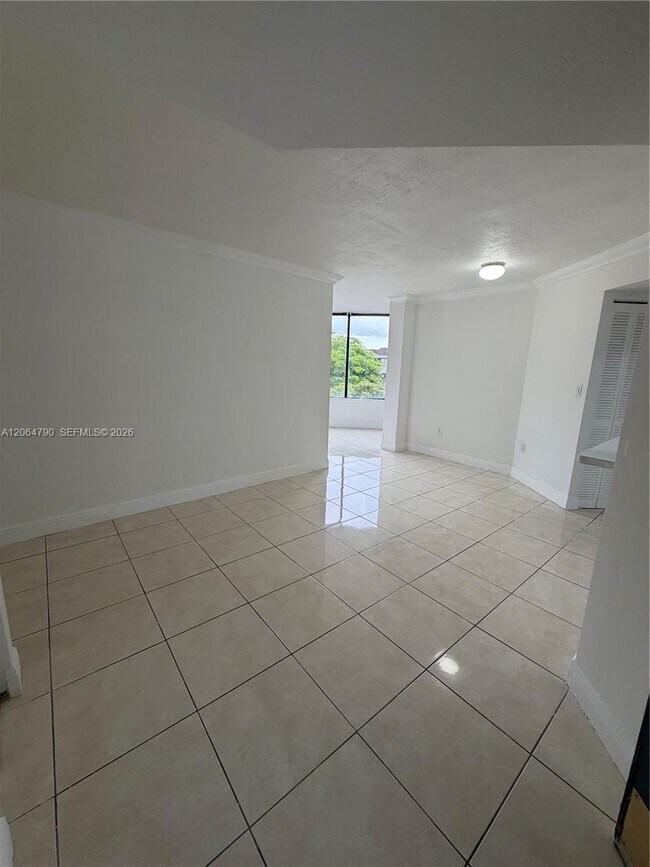 Foto del edificio - 8305 SW 152nd Ave