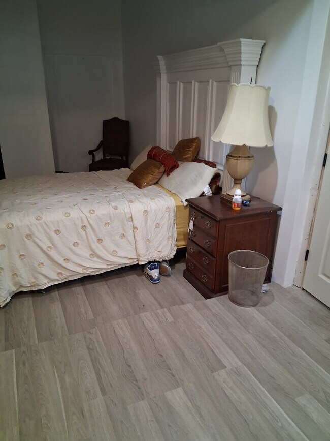 Foto del edificio - 2137 E 2nd St