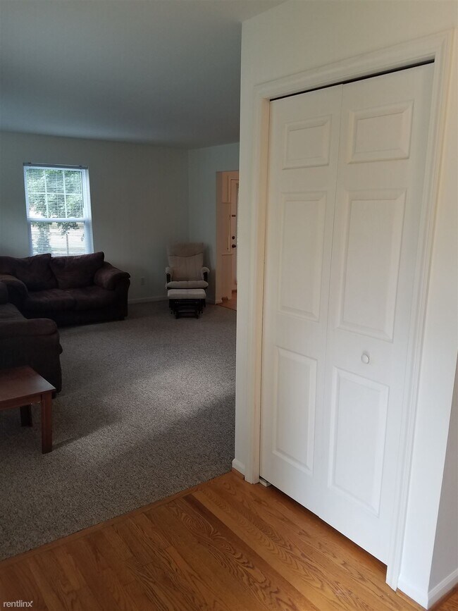 Foto del edificio - 5 br, 2.5 bath House - Lincoln Ave. at Hil...
