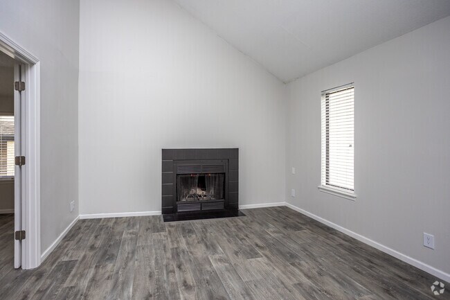 2HAB, 2BA - Penthouse - Vibe at 8035