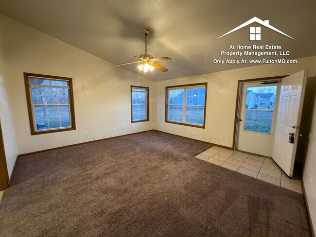 Foto del edificio - Sabre Circle 497–499 Duplex