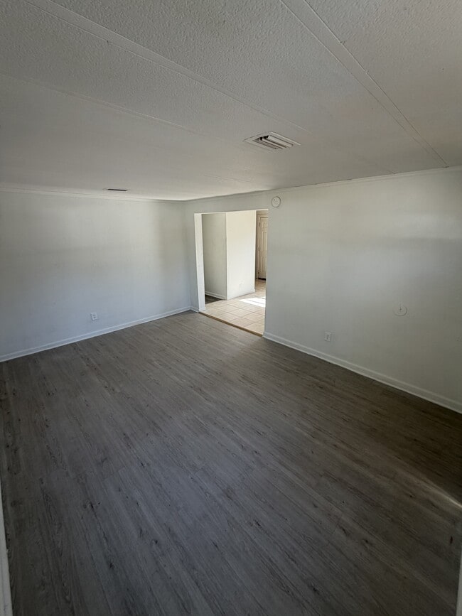 Building Photo - 1834 44th St S