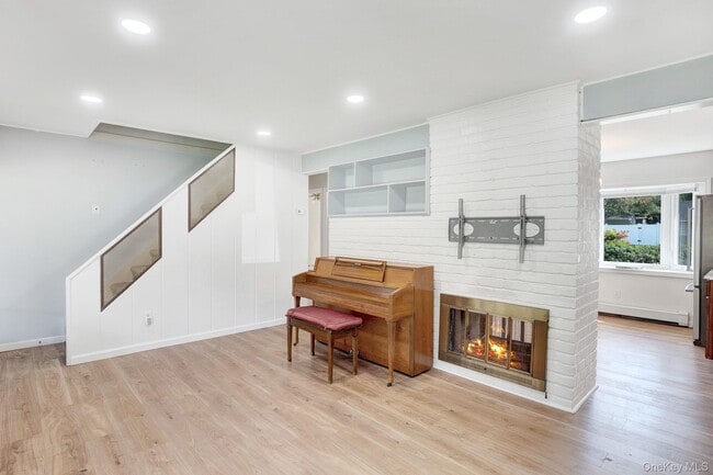Building Photo - 6 Cinder Ln