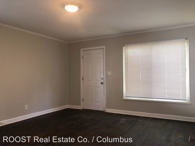 Building Photo - 3396 Camp Chase Dr