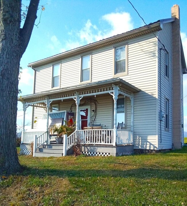 Building Photo - 14737 W Creek Rd