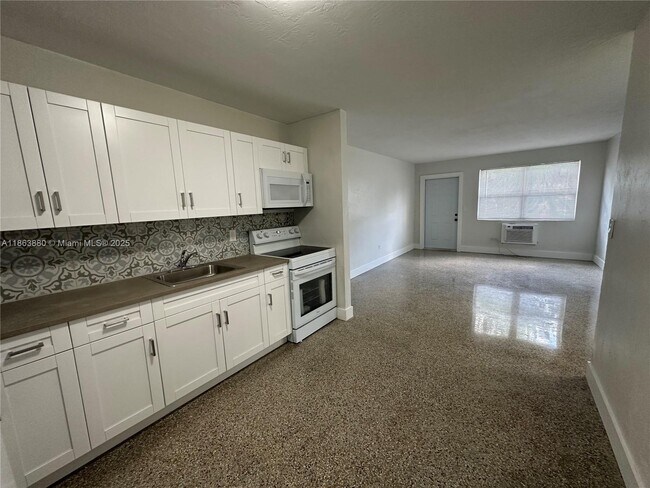 Foto del edificio - 377 NW 4th St