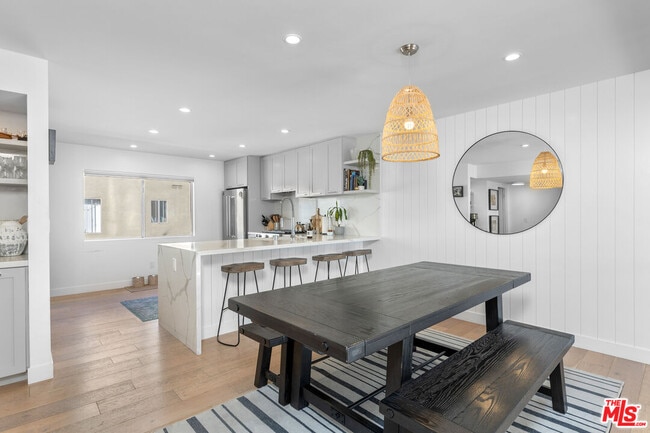 Building Photo - 4350 Glencoe Ave