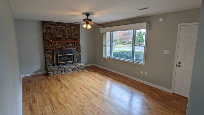 Livingroom - 6 Stoney Nob Dr