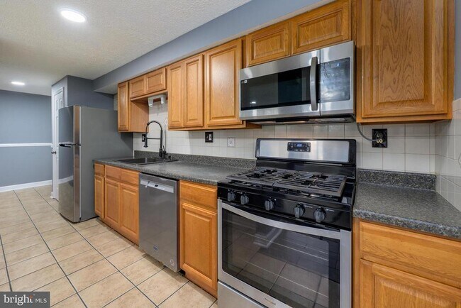 Foto del edificio - 108 Kenwood Dr