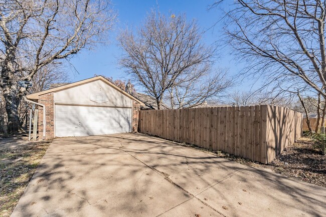 Building Photo - Spacious single story 4 bedroom in Desoto