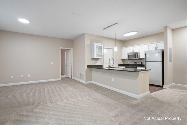 Foto del edificio - 5167 Monterey Pine Ln