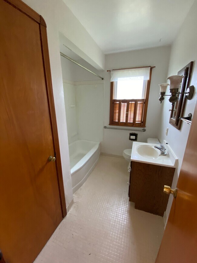 141 E Sprague Rd, Seven Hills, OH 44131 House Rental in Seven Hills