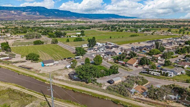 Building Photo - 3312-E 1/4 E 1/4 Rd