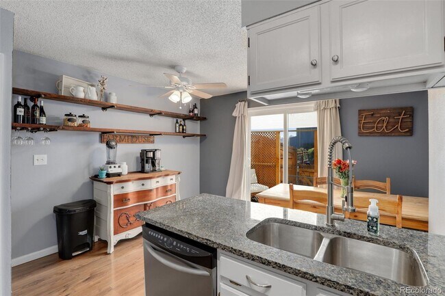 Foto del edificio - 10856 Bayfield Way