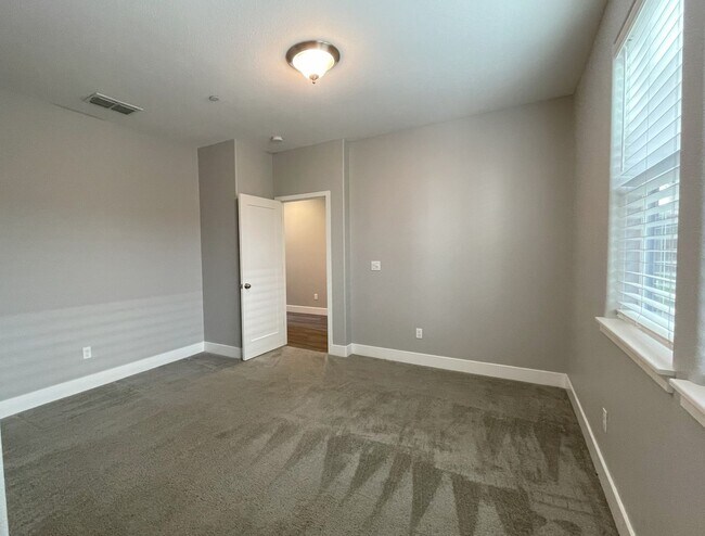 Foto del edificio - Embrace the Charm, Enjoy the Space, Love t...