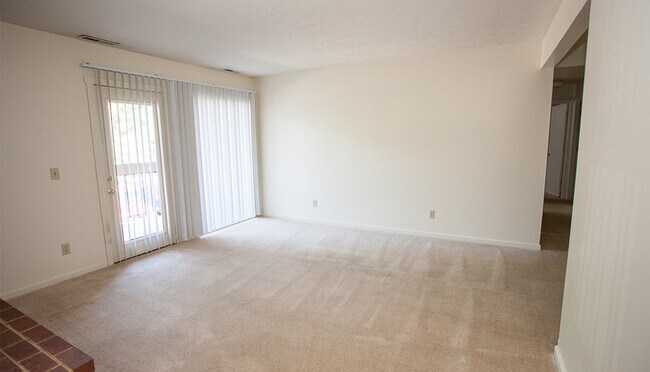 Foto del edificio - 1034 Blue Ridge Dr