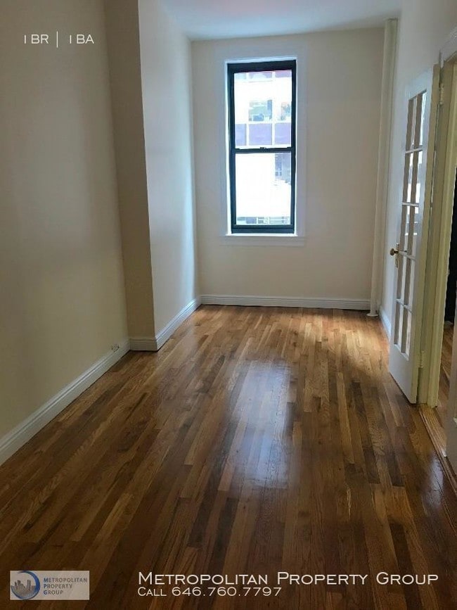 Building Photo - Cozy 1 Bedroom - Midtown West, No Fee!!