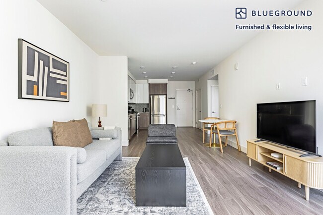 Building Photo - 2280 W El Camino Real