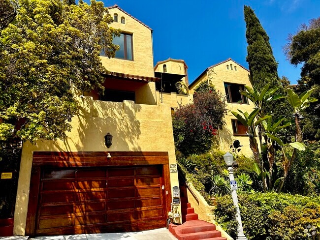 Hollywood Hills Homes For Rent