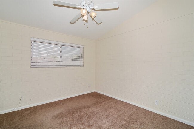 Foto del edificio - 3812 W Butler Dr