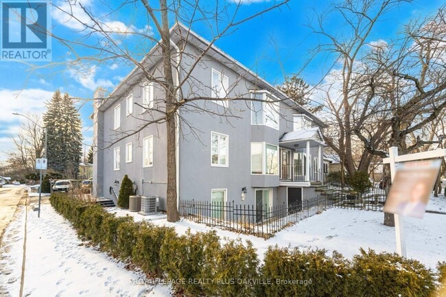 Building Photo - 312 Reynolds St