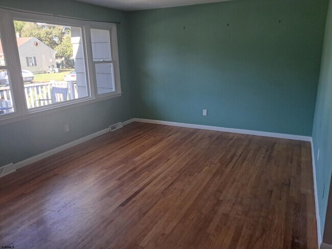 Foto del edificio - 405 Park Ln