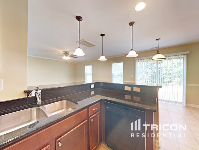 Building Photo - 2807 Old House Cir