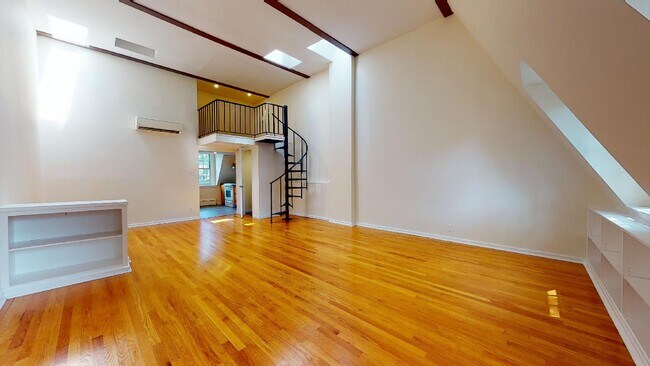 Foto del edificio - 382 Burns St