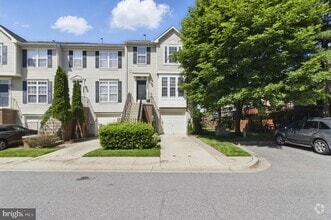 Building Photo - 20801 Shamrock Glen Cir
