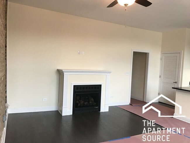 Building Photo - 2009 S Laflin St