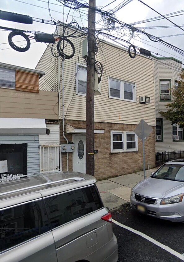 Foto principal - 307 67th St