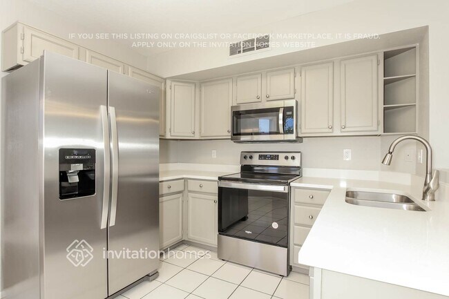 Building Photo - 3602 W Camino Real