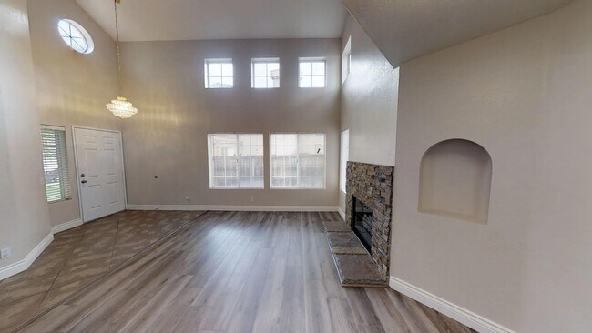 Foto del edificio - Quality 4/3 Two-story Home in Fontana's So...