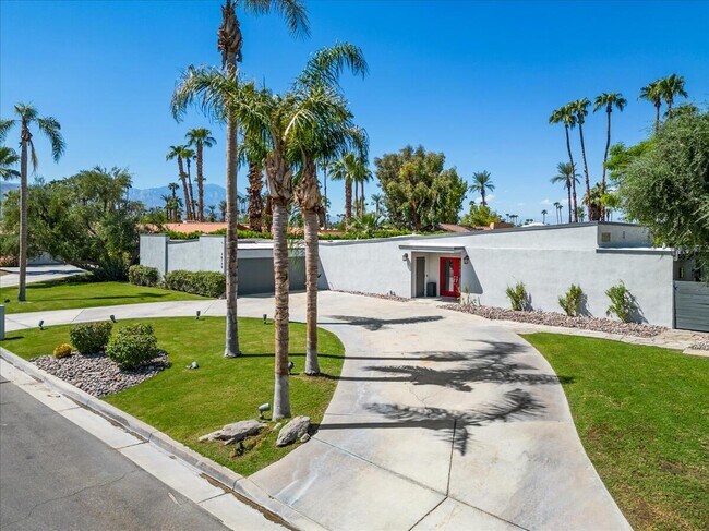 Building Photo - 76140 Fairway Dr
