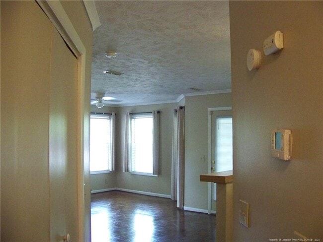 Building Photo - 6792 Willowbrook Dr