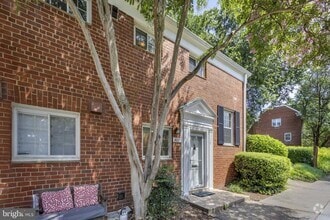 Building Photo - 1637 Preston Rd