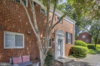 Building Photo - 1637 Preston Rd