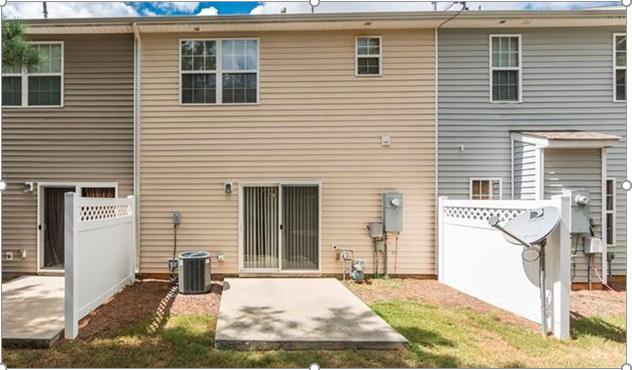 Building Photo - 15469 Tully House Ct