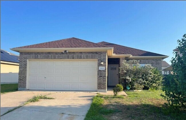 Building Photo - 18208 Maxa Dr