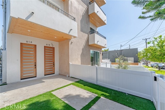 Foto del edificio - 614 N Rampart Blvd